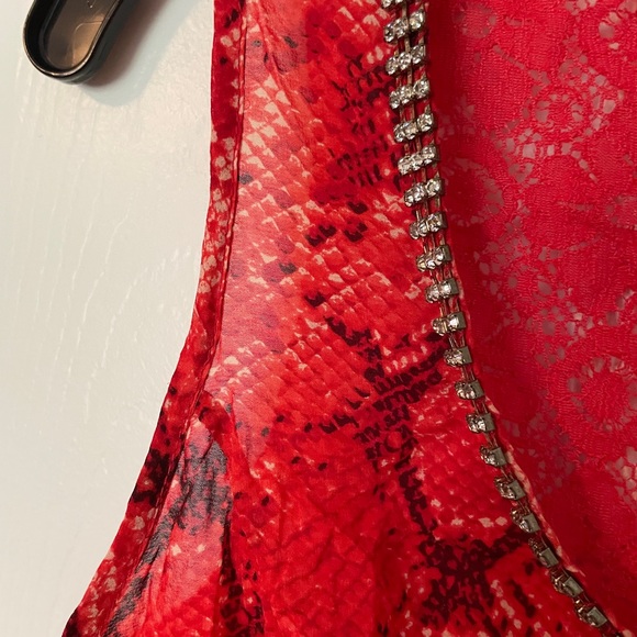 NWT Gorgeous Royal Underground Red Animal Print And Lace Top - Picture 5 of 6